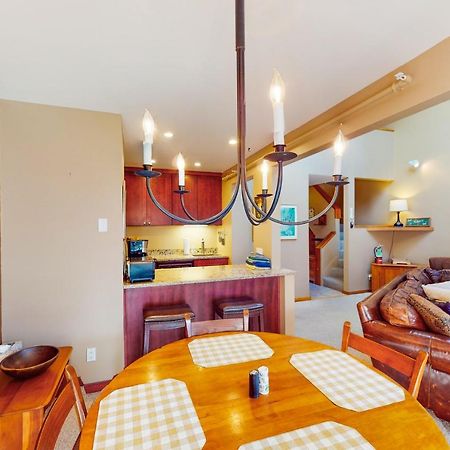 Cozy Modern Comfort Killington Exterior photo